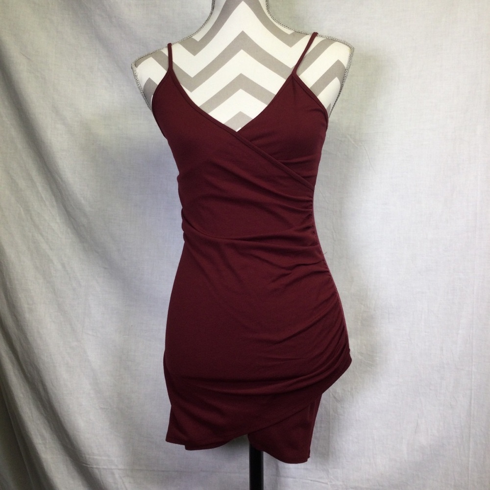 Forever 21 Womens Burgundy Spaghetti Strap Mini Dress, Sz M